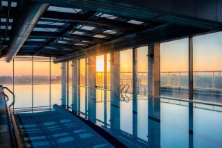 Holiday Inn Shanghai Pudong Kangqiao by IHG - Free shuttle bus to Disney land, Ins Swimming Pool - Shanghai - 3