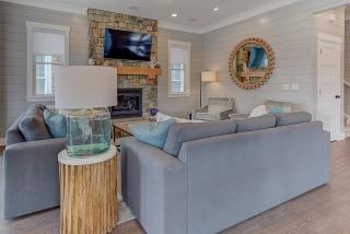 Upper Left Coast by Seabrook Hospitality - 5