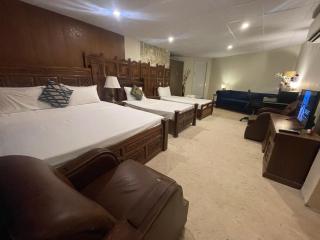 The Life Style Lodges opp Centaurus Mall - 3
