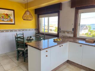 Exclusiva casa con piscina en la mejor zona de Vigo - Vigo - 2