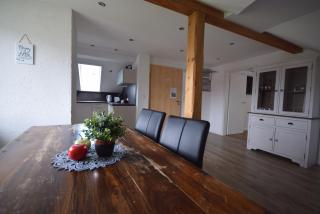 Bimax Neu renovierte, gemütl. 4 Zimmer Dachwohnung - Türkheim - 3