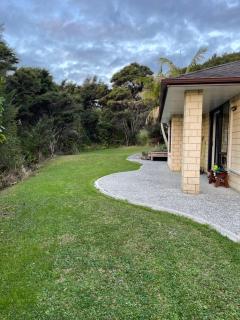 Charming Home Near Nature - Auckland - 9