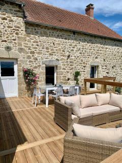 La Bergerie de Chantemille - Chambre d'hôtes familiale les Dahlias - jacuzzi, piscine - 1