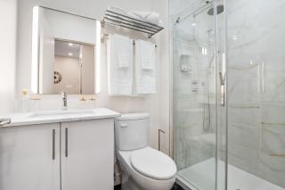 Luxurious DownTown Suite - Montreal - 5