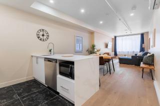 Double King Luxury 2BR Condo - Montreal - 6