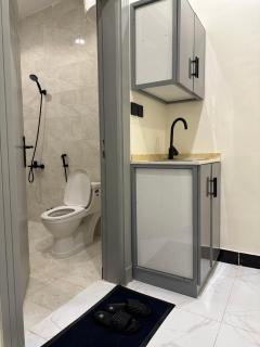 شقة أستديو تصميم أنيق هادي دخول ذاتي الملقا - 4