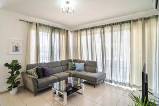 Elegant & Central Two Bedroom Flat - Larnaca - 4