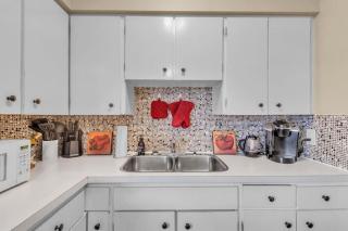 Mighty Manor - North Battleford - 5