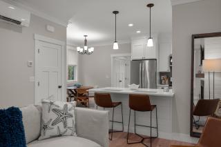 Sparkys Den by Seabrook Hospitality - Pacific Beach - 5