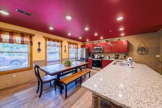 Lap of Luxury by Eden Crest - Gatlinburg - 6