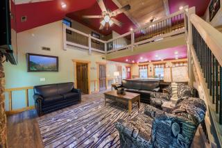 Lap of Luxury by Eden Crest - Gatlinburg - 4