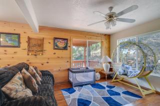 Alton Cabin with Deck about 2 Mi to Dixie Natl Forest! - Long Valley Junction - 7