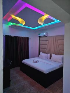 VHS Vinchee Suites - Lagos - 5