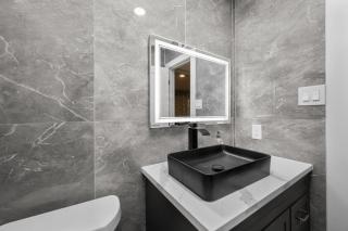 Stylish 2-BR Getaway in Heights with Pool - Houston - 5
