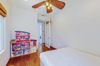 Carlsbad Sunset Escape Ocean view home with outdoor living, spacious bedrooms & fireplace - 1