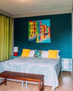 Tinajas Arenal Lakefront Lodge - 1