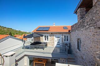 Family friendly house with a swimming pool Murter - 23203 - Murter - 0