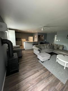 Blue door loft upper apartment - Thorold - 6