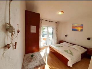 Apartments with parking space Brela, Makarska - 18417 - 4
