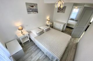 Flat near port and market with courtyard and garage - 8