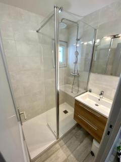 Flat near port and market with courtyard and garage - 5