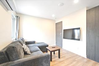 Cozy 3BDR in heart of plateau Montreal D - Montreal - 8