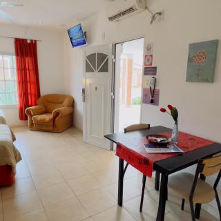 G8 Hermoso Monoambiente con Cochera 2 huéspedes - Villa Ángela - 6