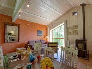 Gîte confortable à Saint-Étienne, 2 chambres, terrasse, poêle à granulés, proche commodités - FR-1-496-38 - Saint-Étienne - 3