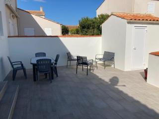 Maison rénovée proche plage, 6 couchages, terrasse, parking, St Pierre d'Oléron - FR-1-246A-311 - 1
