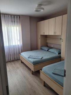 Orange Apartment - 4