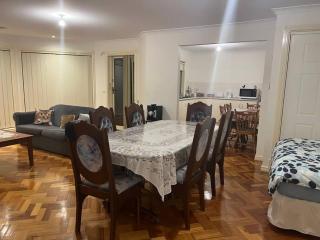 Cairnlea Anna's Unit - 3