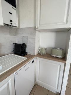 Rez-de-jardin Pinède Piscine Clim proche Plage Village naturiste 230 - 6