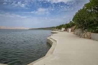 Apartmani CESARICA - Karlobag - 2