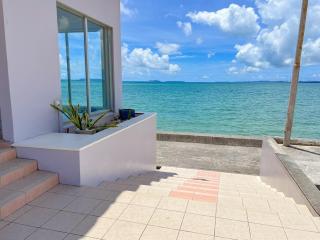 Golden Sun Beach Hotel - Vacation STAY 55432v - 2