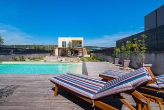 4 Bedroom Private Villa with Large Pool, Quiet Area - 0