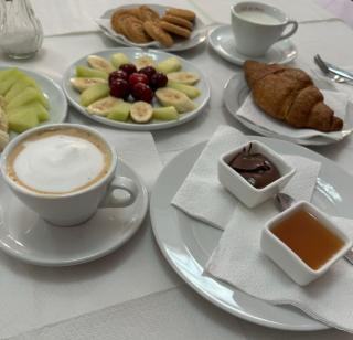 Hotel Kaloshi - Tirana - 4