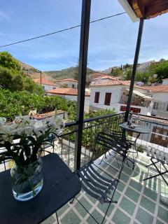 Douskos Uptown Living - Hydra - 0