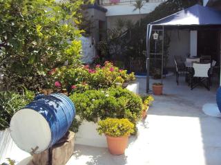 Douskos Uptown Living - Hydra - 9