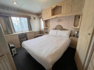 Rosslare Harbour Holiday Mobile Home - Rosslare - 4