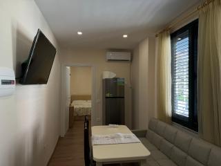 Tirent Apartment - Cozy Bedrooms Stay by Golem Beach - Golem - 9