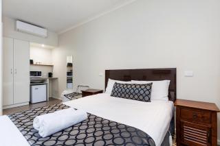 Amaroo Motel Tumuts Best Accommodation - Tumut - 9