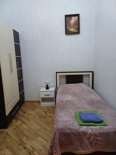 Spacious Apartment in Center, near Nizami st, Fountain Square and Sahil Metro Station - Baku - 2