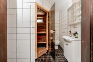Vingi Familyhouse with free parking and sauna - 1