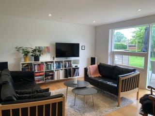 Dejligt hus med have tæt på byen - 0