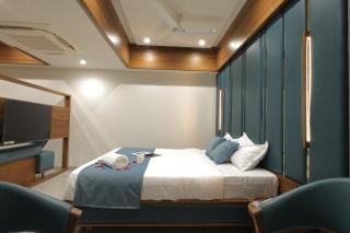 Plenteous Inn - Ahmedabad - 9