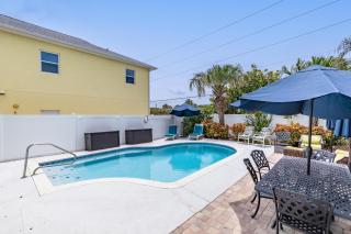 Mermaid's Playground - New Smyrna Beach - 7