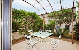 2 Bedroom Awesome Home In Saint-Laurent-De-La-Ca - 9