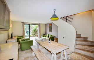 Awesome Home - 6