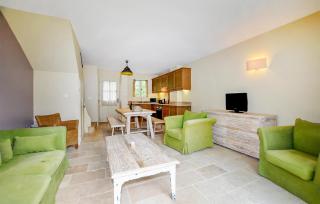 2 Bedroom Awesome Home In Saint-Laurent-De-La-Ca - 7