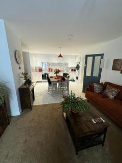 The Bear Apartments - 5